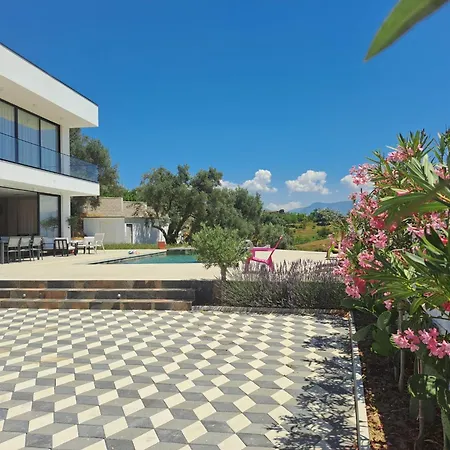 Cubi Villa